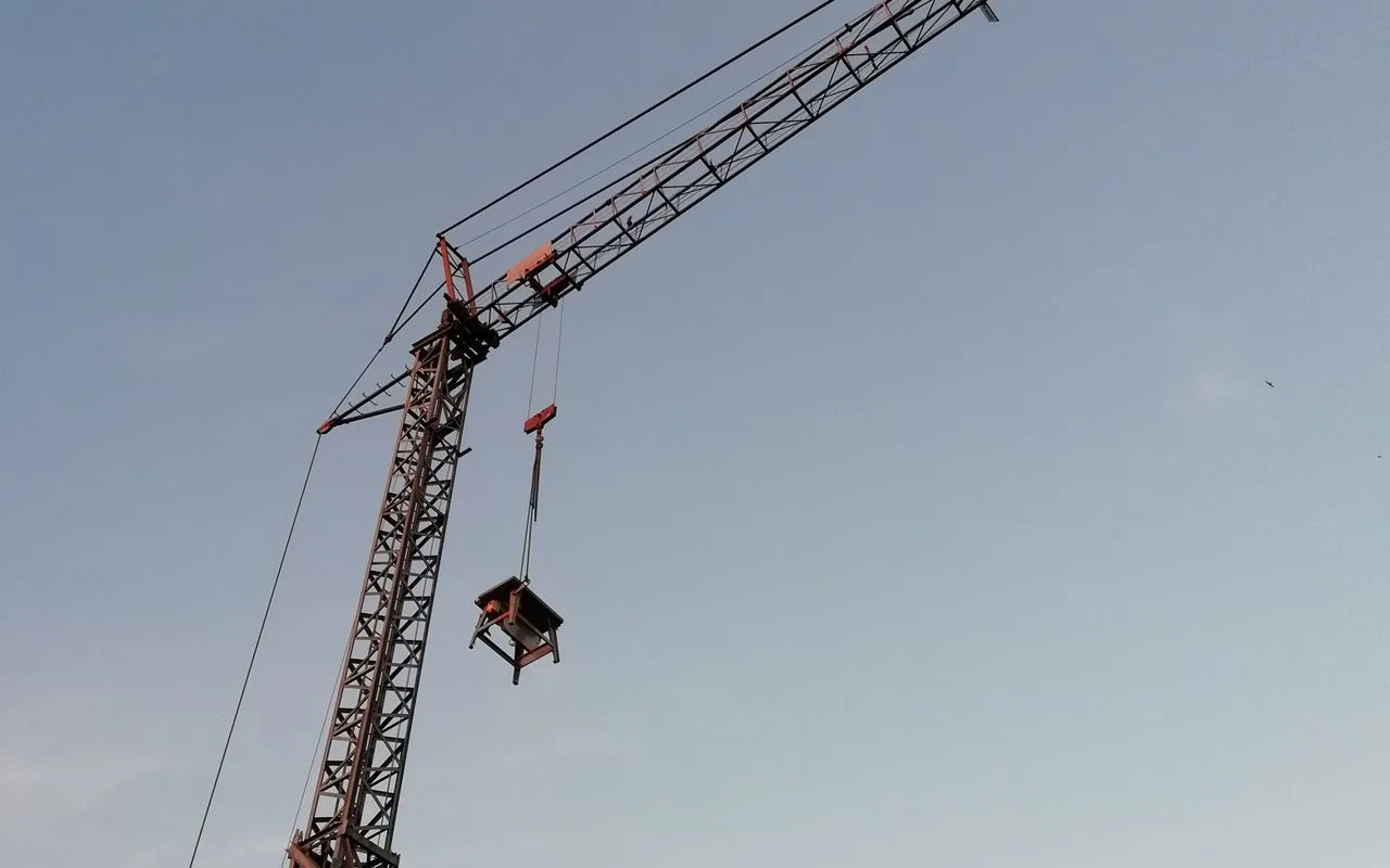 Equipment Logistics That Keep Industrial Sites Running