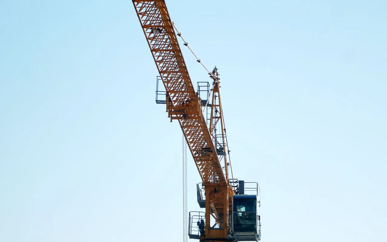 Crane Safety and Heavy Lifting on Saudi Sites